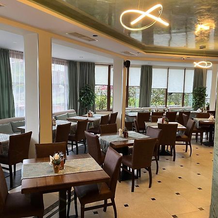 Family Hotel The View & Spa ツィゴフ・チャルク エクステリア 写真